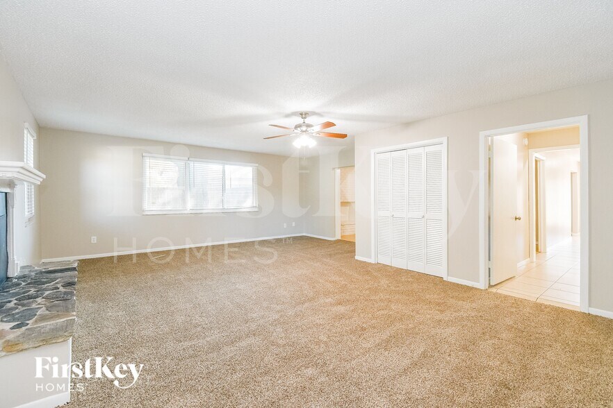 Building Photo - 8801 Coventry Ct