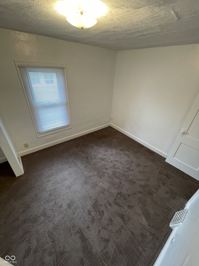 Building Photo - 774 Dequincy St