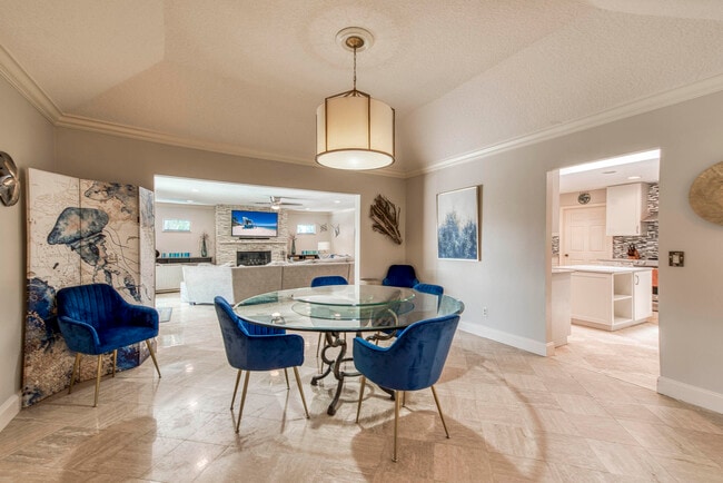 Building Photo - 1 Wycliff Rd