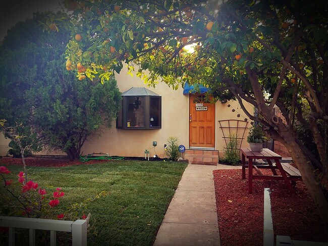 Building Photo - 4159 La Salle Ave