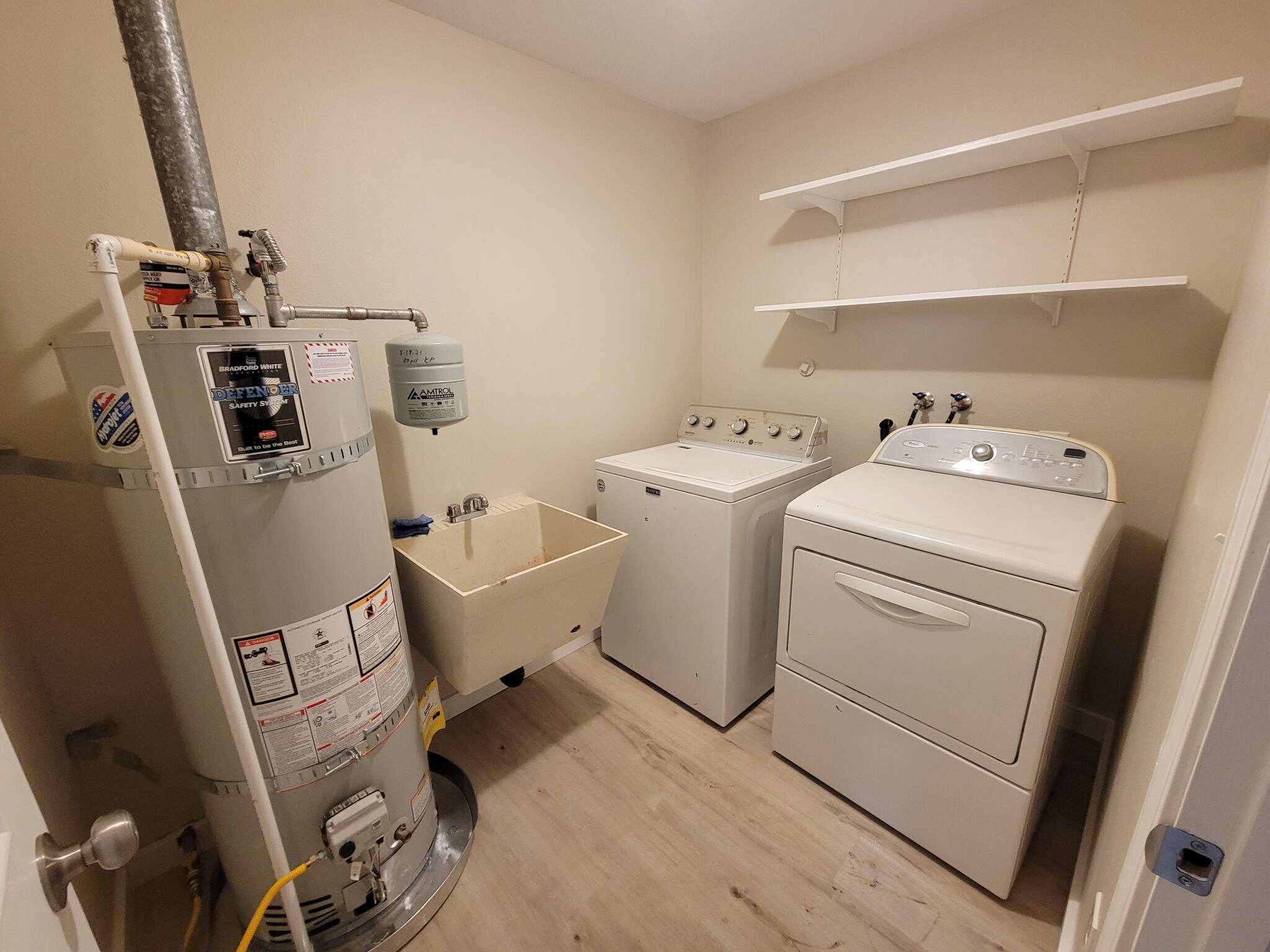 Building Photo - 12835 SW Grant Ave