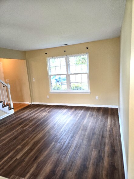 Building Photo - 3028 Vance Way