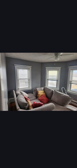 Building Photo - 151 S Spruce St