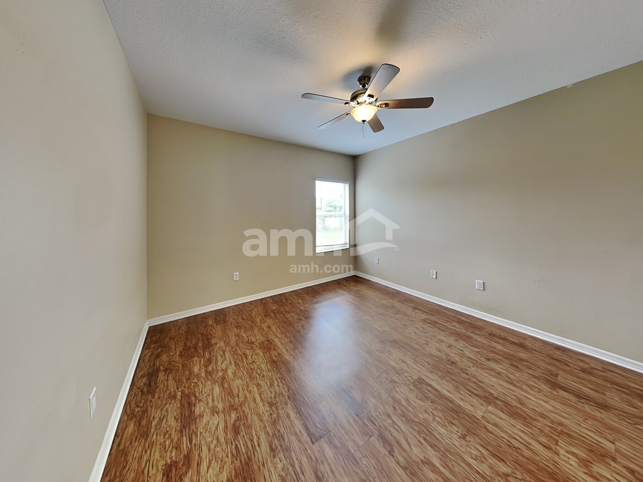 Building Photo - 7044 Monarch Park Dr
