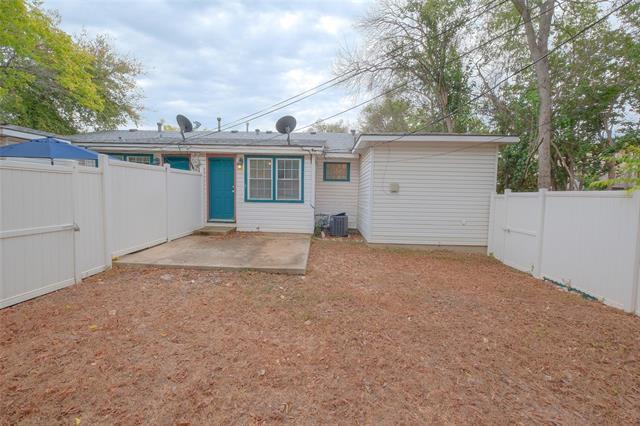 Building Photo - 3900 Dexter Ave