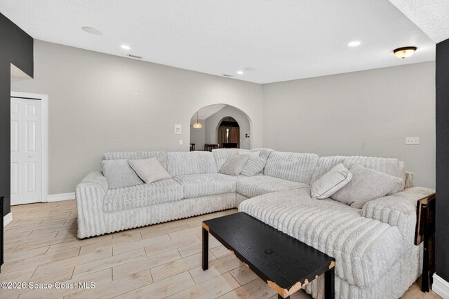 Building Photo - 377 Emerson Dr NW