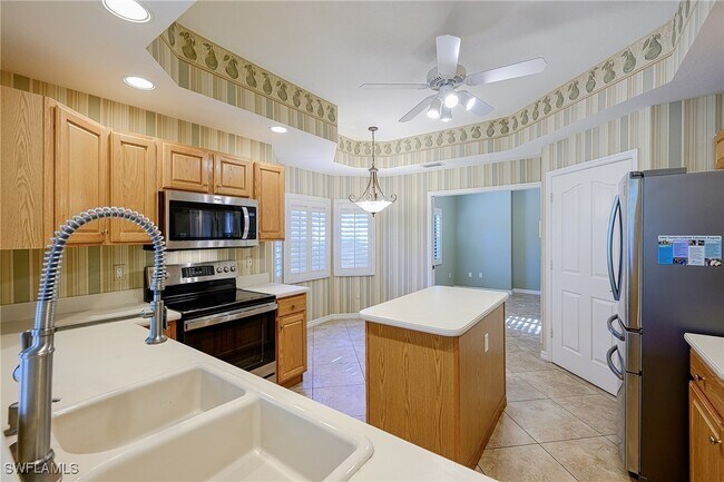 Building Photo - 5805 Grande Reserve Way