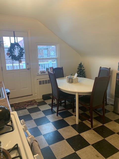 Building Photo - 135 E Olive St