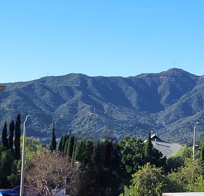 Building Photo - 2515 Foothill Blvd