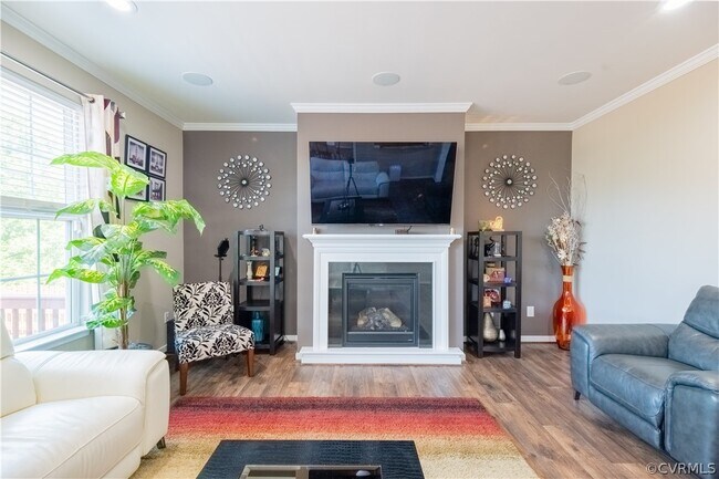 Building Photo - 9535 Thornecrest Dr