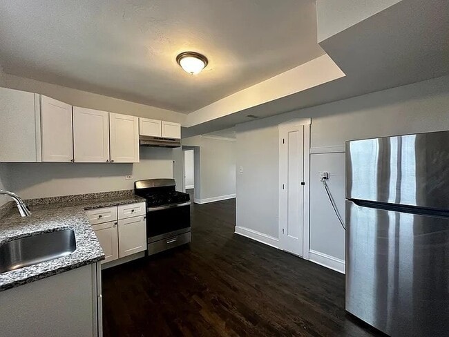 Building Photo - 4150 W Belden Ave