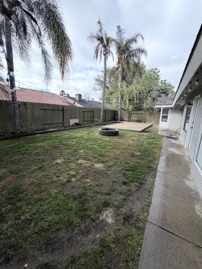 Building Photo - 9305 Brookstone Ct