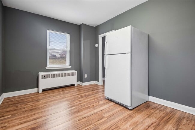 Building Photo - 1401 N Potomac St