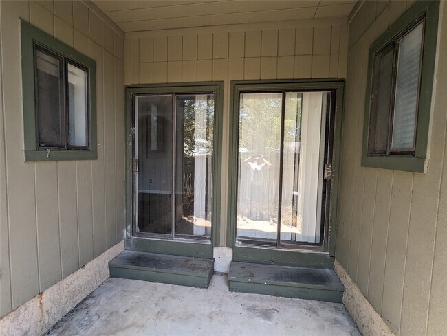 Building Photo - 601 Nelray Blvd