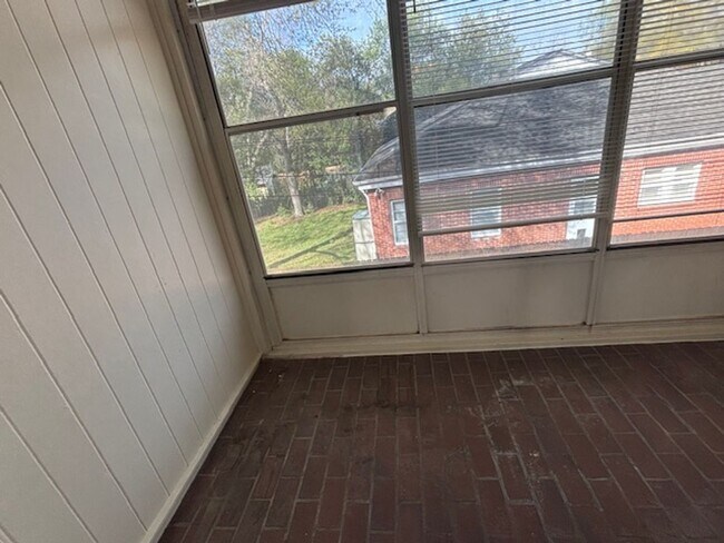 Building Photo - Beautiful; Wynnton Condo