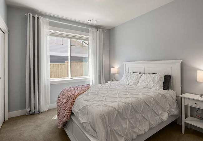 Building Photo - 3952 Arizona Dr