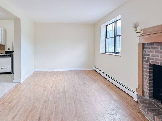 Building Photo - Renovated 1br in Country Setting (All utilities included ex. electric)