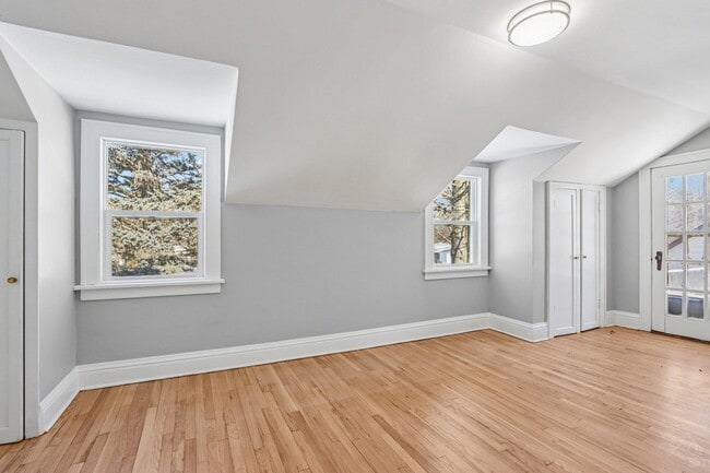 Building Photo - 5315 73rd St