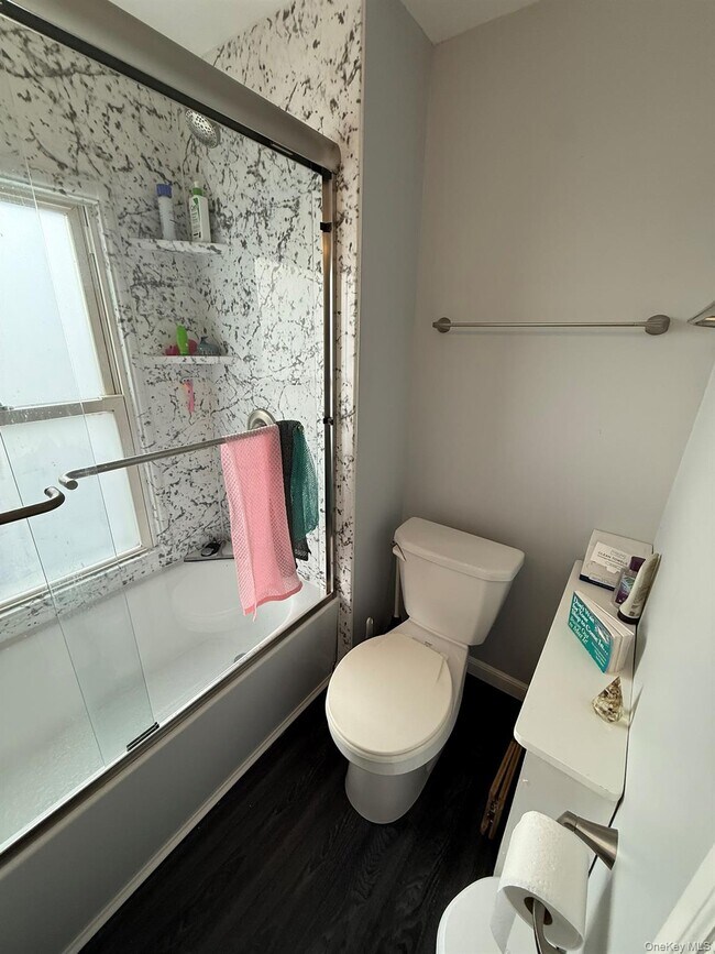 Building Photo - 22 W Church St