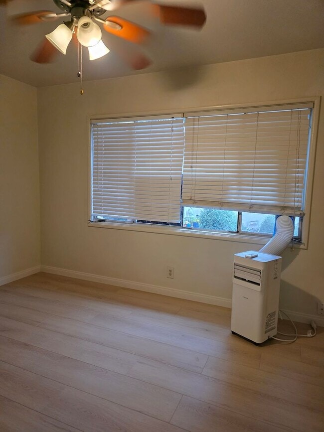 Building Photo - 2908 Sunset Ave