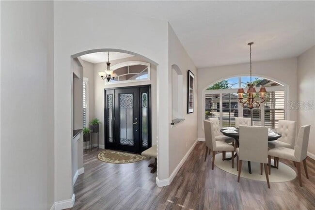 Building Photo - 2652 Queen Mary Pl