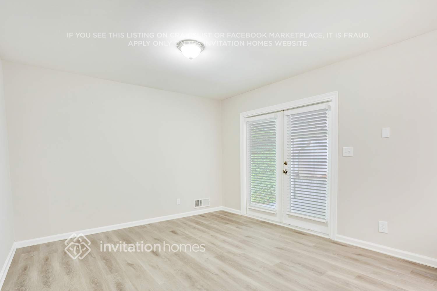 Building Photo - 2369 Brentford Pl