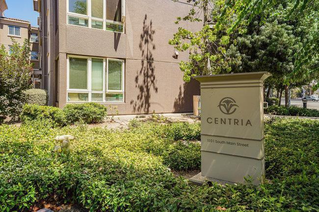 Building Photo - 1101 S Main St