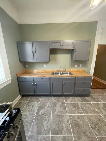 Kitchen - 2330 Ursulines Ave