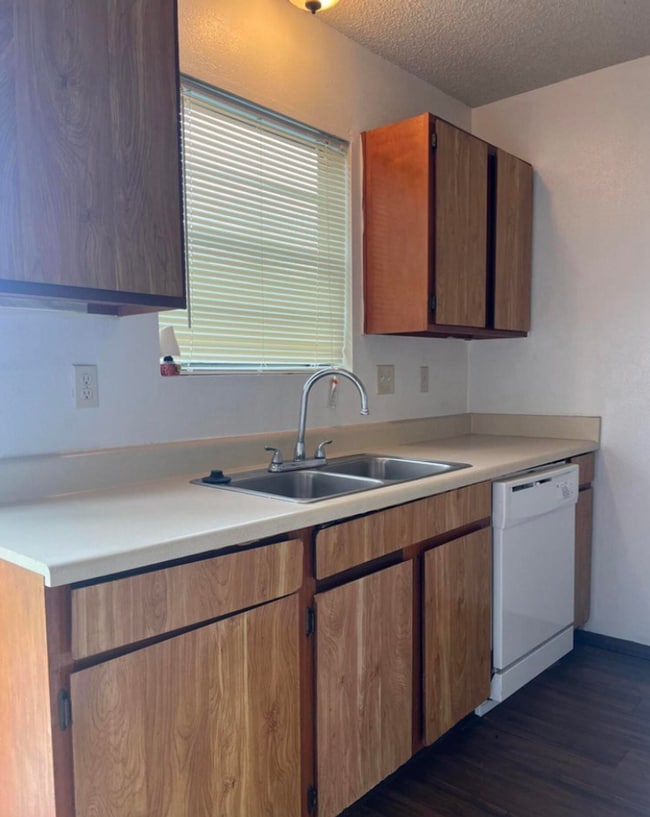 Building Photo - 2 Bed 1.5 Bath Home for Rent