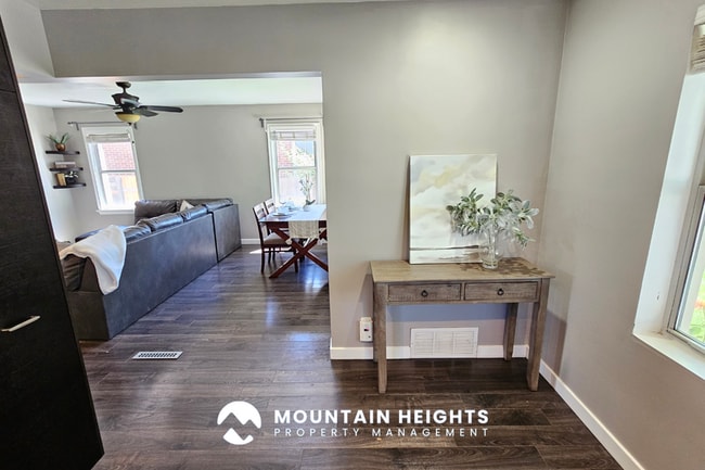 Building Photo - 2911 Hudson Cir