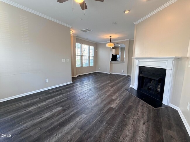 Building Photo - 651 Cupola Dr