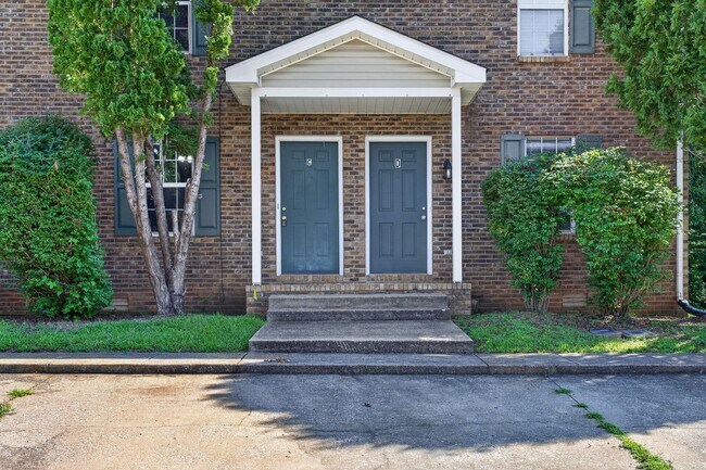 Building Photo - 1731 Baltimore Dr