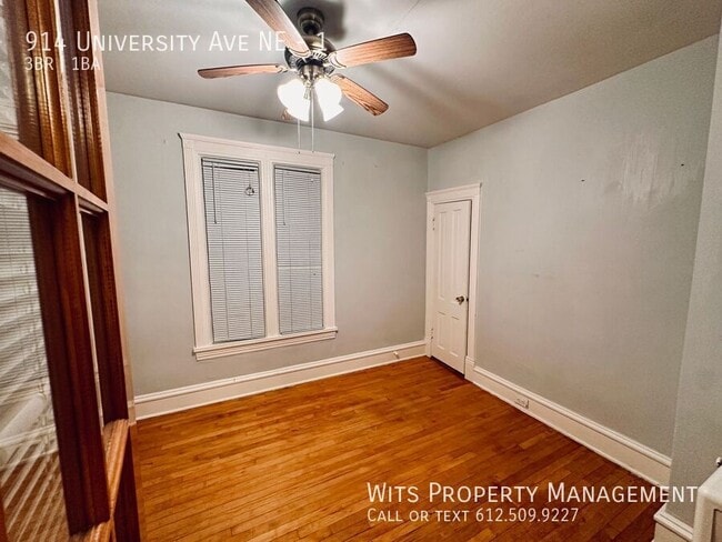 Building Photo - 914 University Ave NE