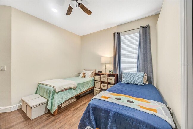 Building Photo - 6120 Chene Ct