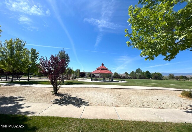 Building Photo - 2662 Pride Dr