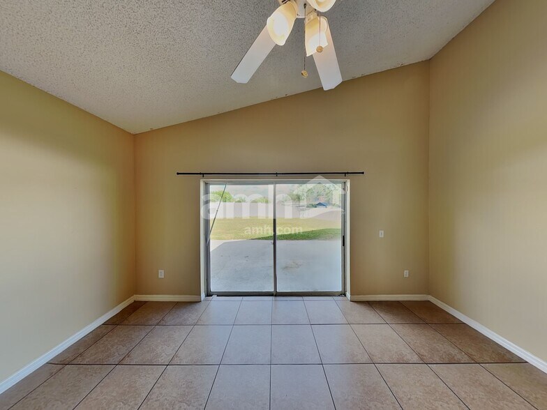 Building Photo - 2809 Sherbrook Ct