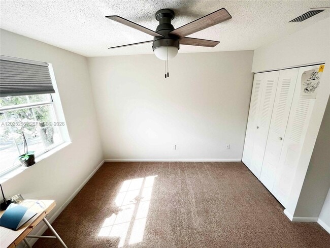 Building Photo - 9832 NW 9th Ct