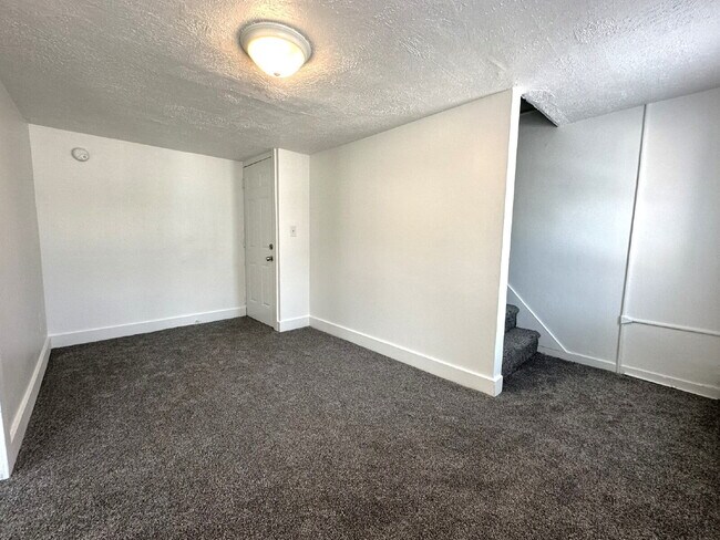 Building Photo - Two Bedroom Apartment in Downtown Westminster