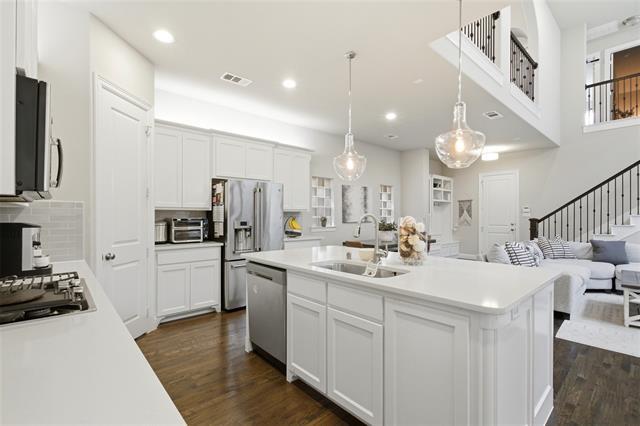 Building Photo - 7400 Van Tuyl Pkwy