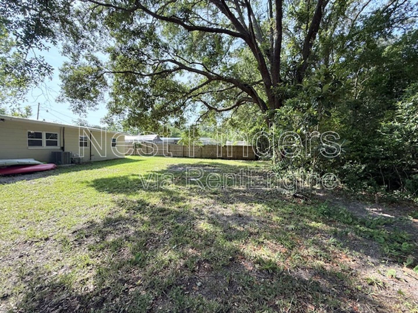 Building Photo - 1325 Hibiscus St