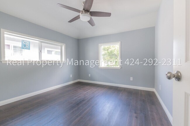 Building Photo - 1354 E 23rd St