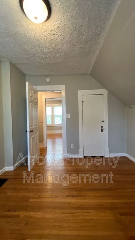 Building Photo - 2211 Sheldon St