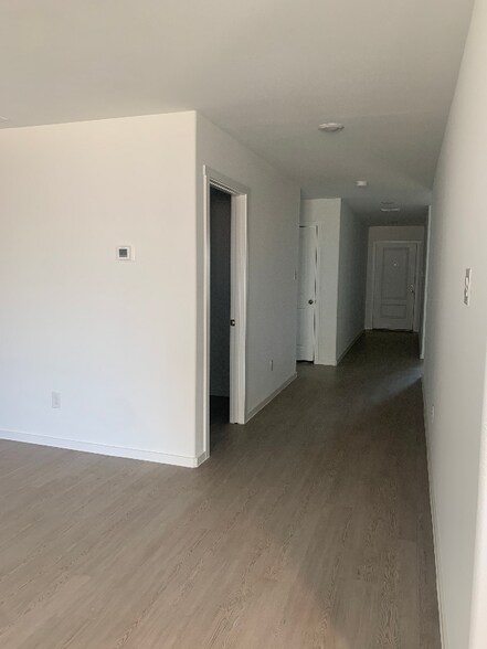 Building Photo - 4024 Drifters Bnd Dr