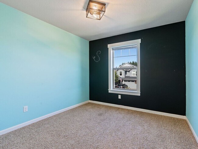 Building Photo - 4005 N Pioneer Canyon Dr