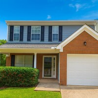 Building Photo - 2266 Charleston Pointe SE