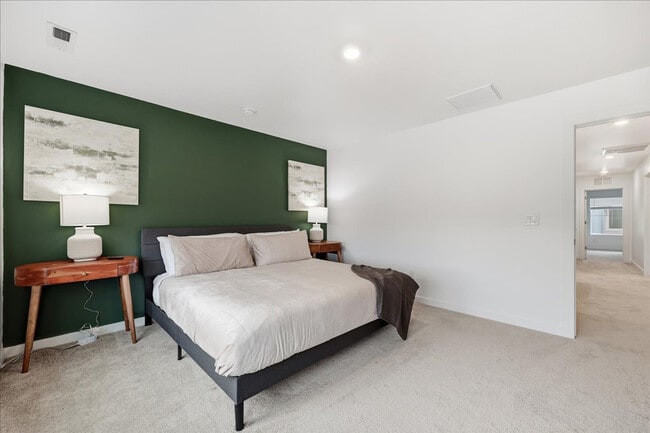 Building Photo - 4226 W Perspective St