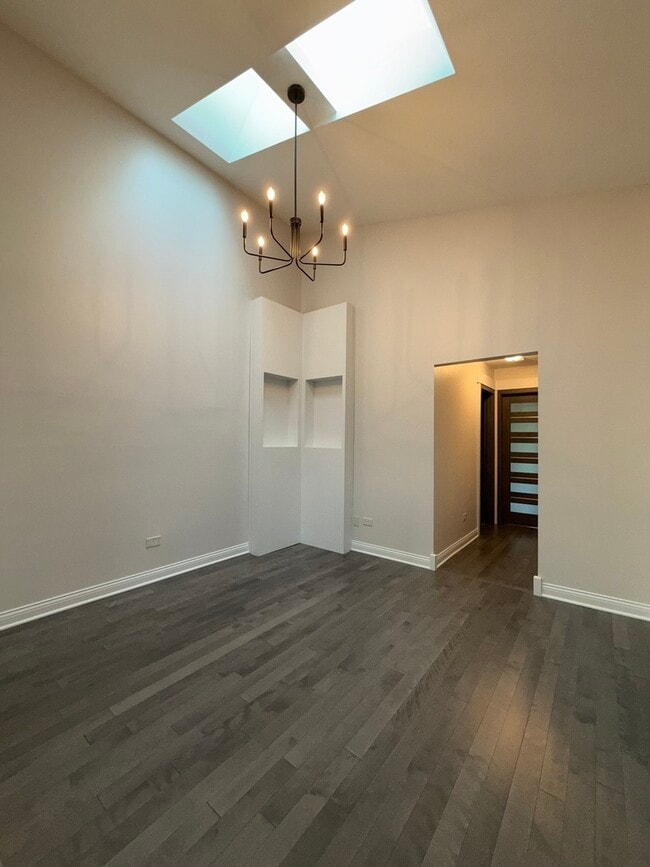 Building Photo - 9204 Drummond Dr