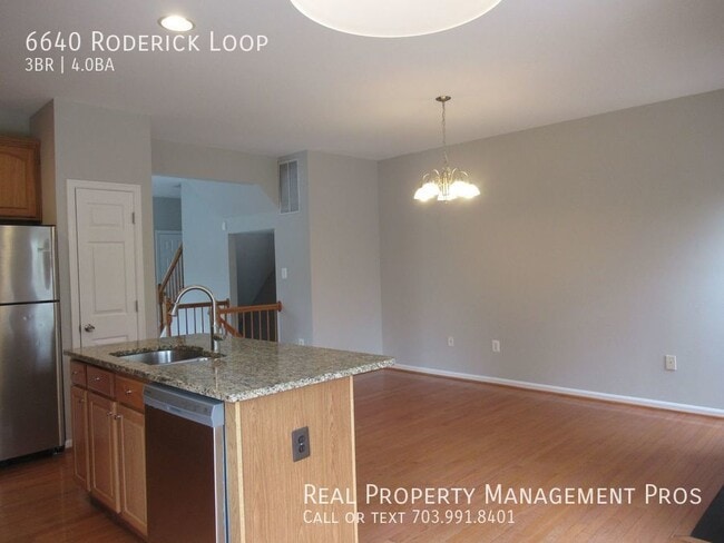 Building Photo - 6640 Roderick Loop