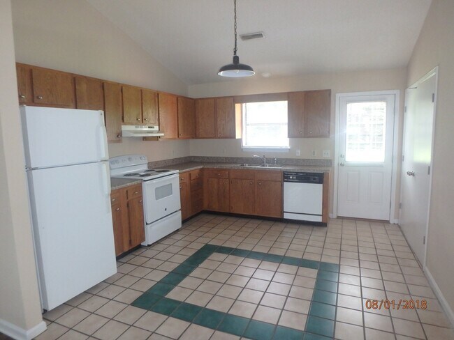 Building Photo - 218 Wyndham Cir