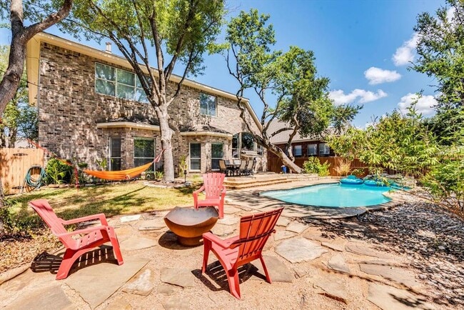 Primary Photo - 1604 Hughes Dr